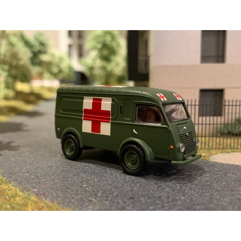 BREKINA - Renault Goelette tôlée (1950) ambulance militaire